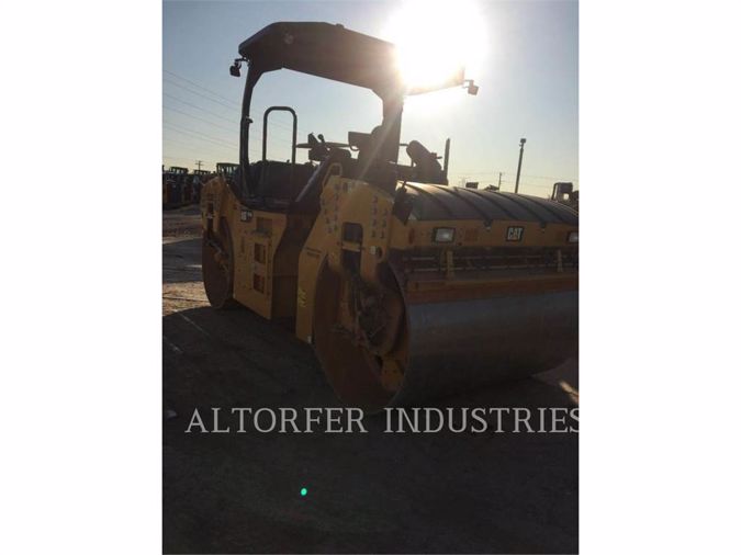 2017 CATERPILLAR CB64