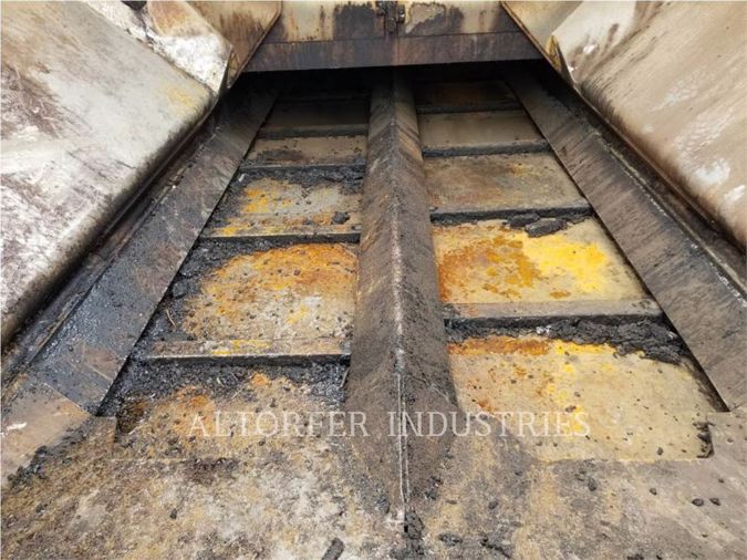 2016 CATERPILLAR AP1055