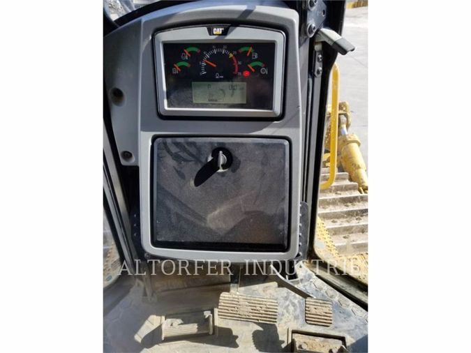2014 CATERPILLAR D8T