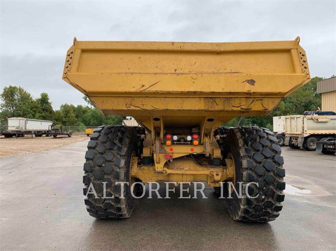 2015 CATERPILLAR 745