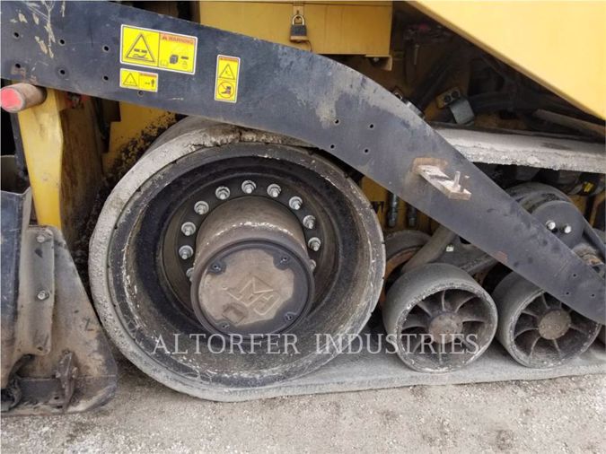 2016 CATERPILLAR AP1055