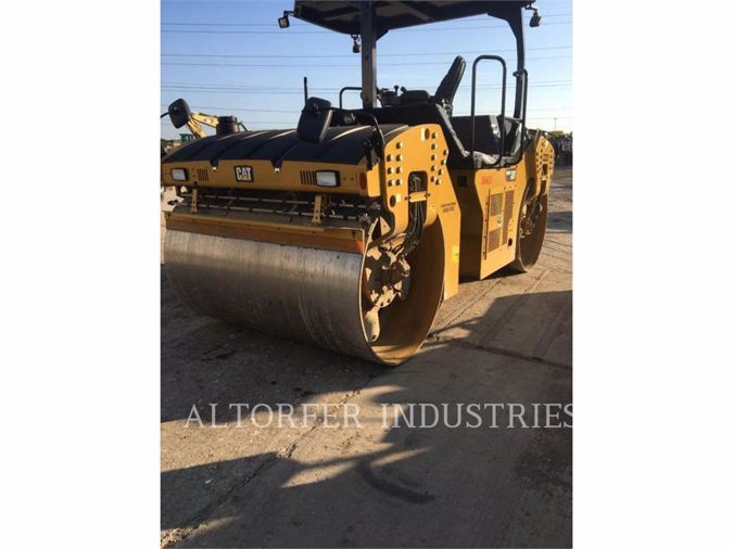 2017 CATERPILLAR CB64