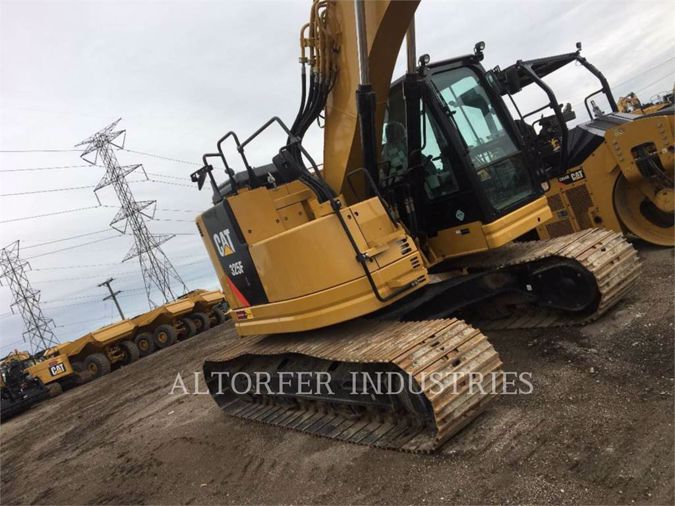 2018 CATERPILLAR 325F