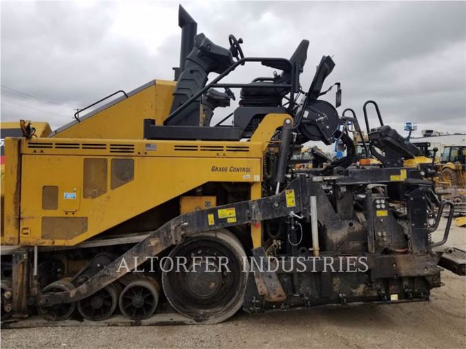 2016 CATERPILLAR AP1055