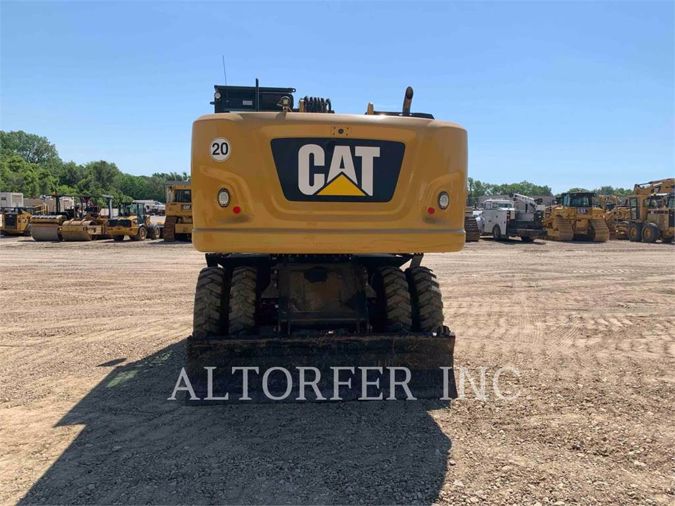 2018 CATERPILLAR M320