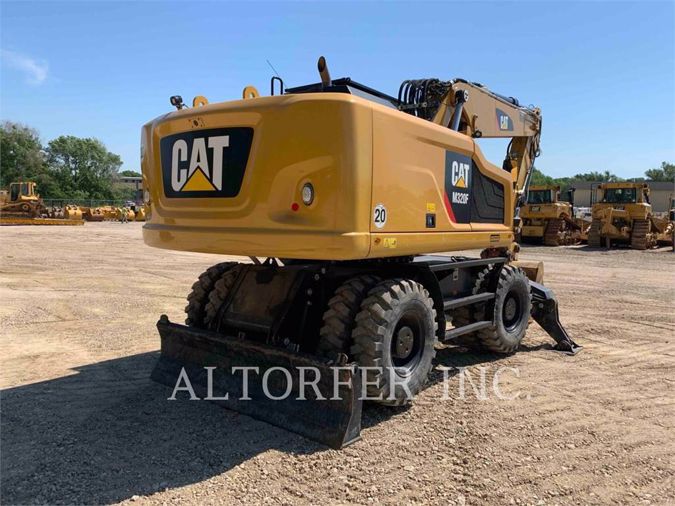 2018 CATERPILLAR M320