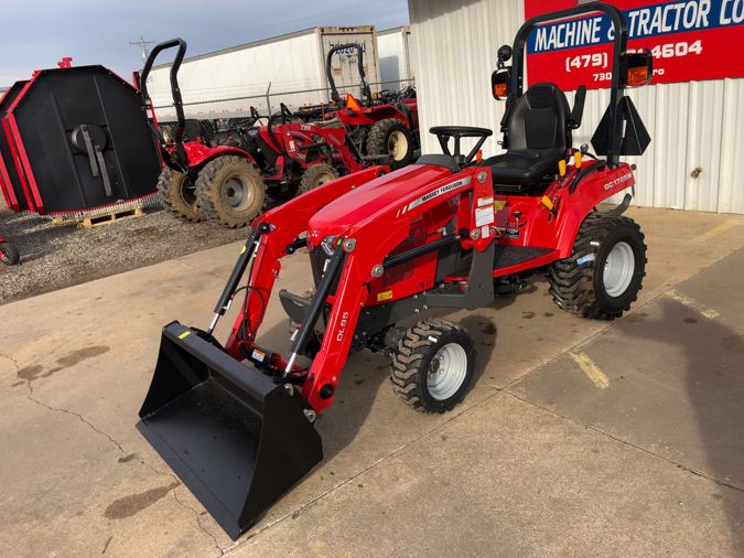 2020 MASSEY FERGUSON GC1725
