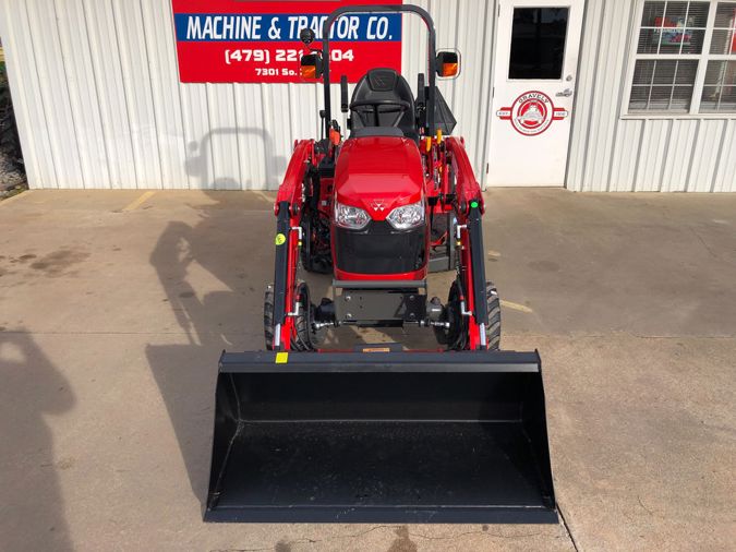 2020 MASSEY FERGUSON GC1725