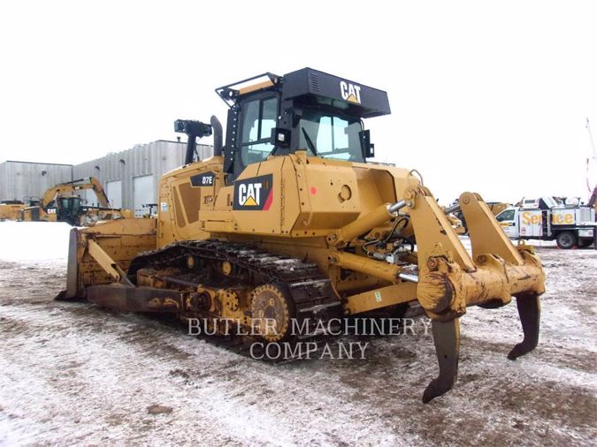 2011 CATERPILLAR D7E