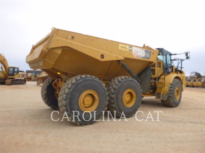 2018 CATERPILLAR 740