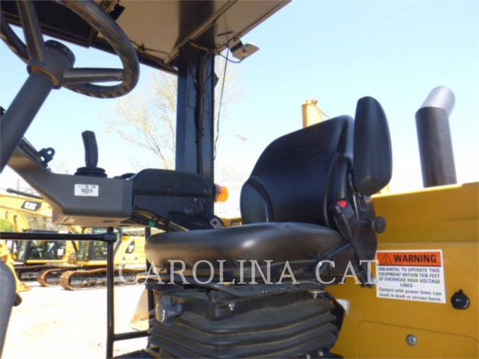 2018 CATERPILLAR CW16