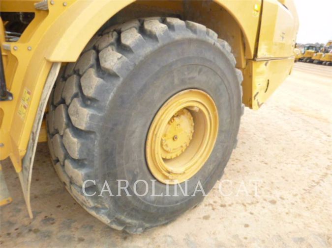 2018 CATERPILLAR 740