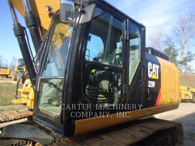 2015 CATERPILLAR 329