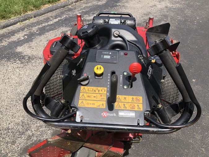 2017 EXMARK TURF TRACER X-SERIES TTX650EKC604N0