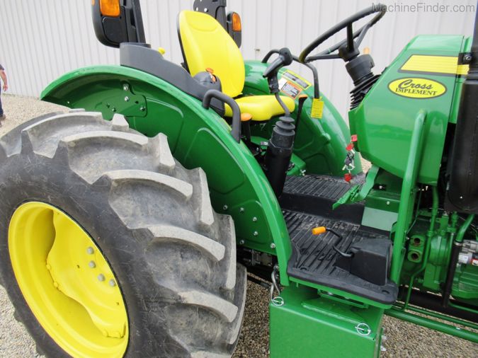 2019 JOHN DEERE 5075E