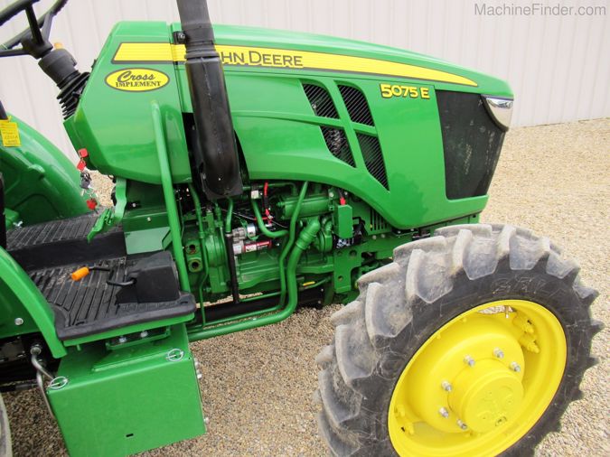 2019 JOHN DEERE 5075E