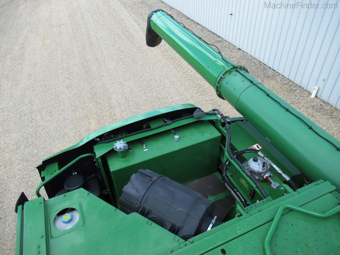 2015 JOHN DEERE S690