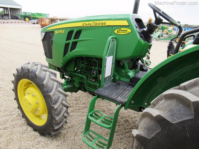 2019 JOHN DEERE 5075E