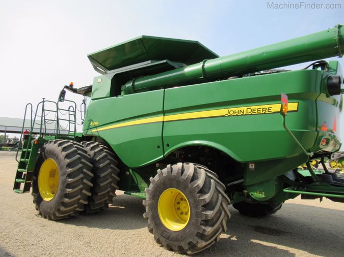 2015 JOHN DEERE S690