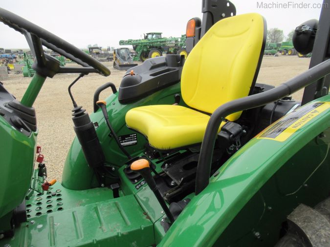 2019 JOHN DEERE 5045E