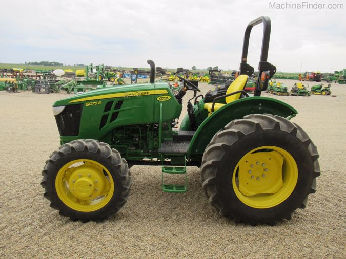 2019 JOHN DEERE 5075E