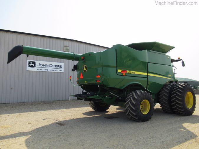 2015 JOHN DEERE S690