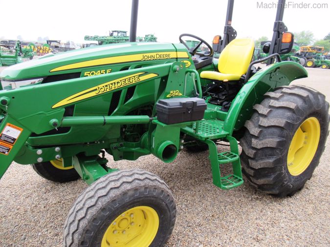 2019 JOHN DEERE 5045E