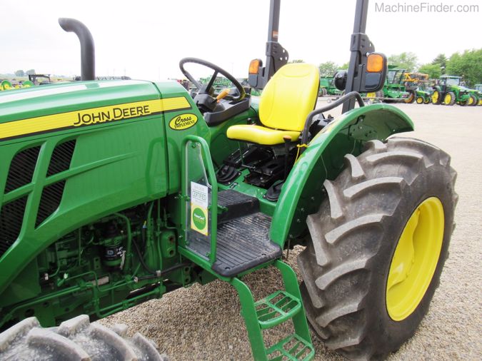 2019 JOHN DEERE 5075E