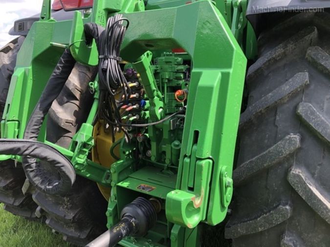 2019 JOHN DEERE 8370R