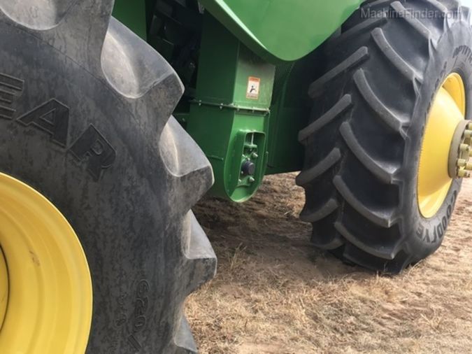 2015 JOHN DEERE S680