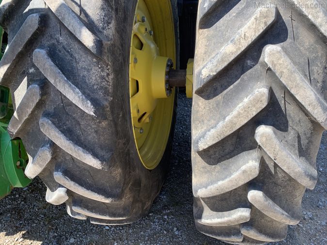2018 JOHN DEERE 8400R