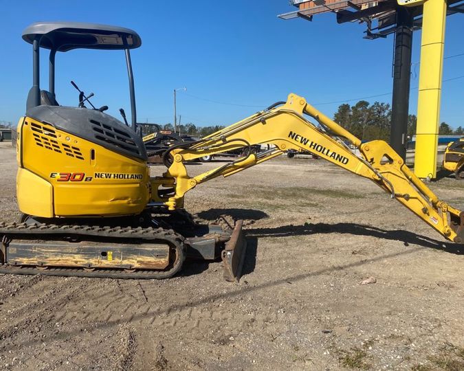 2016 NEW HOLLAND E30