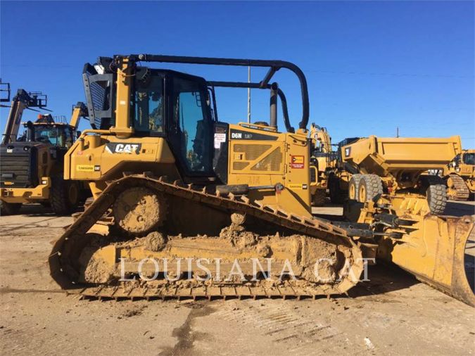 2015 CATERPILLAR D6N