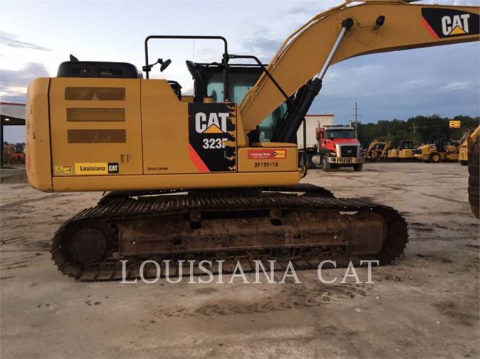 2015 CATERPILLAR 323F