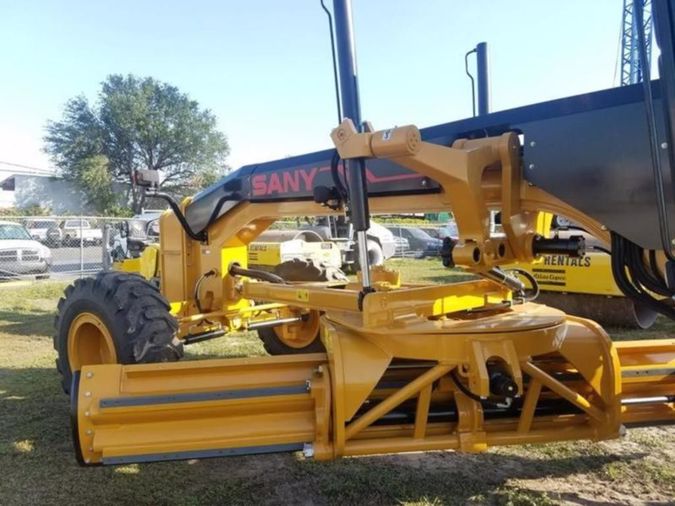 2017 SANY® SMG200