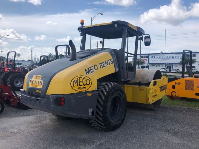 2017 DYNAPAC CA2500
