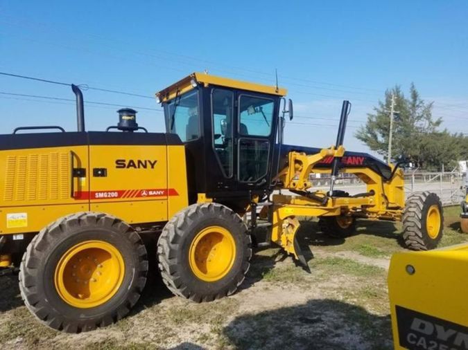 2017 SANY® SMG200