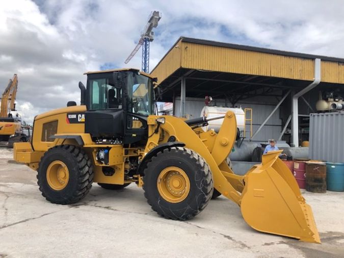 2017 CATERPILLAR 938M