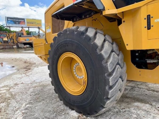 2015 CATERPILLAR 930M
