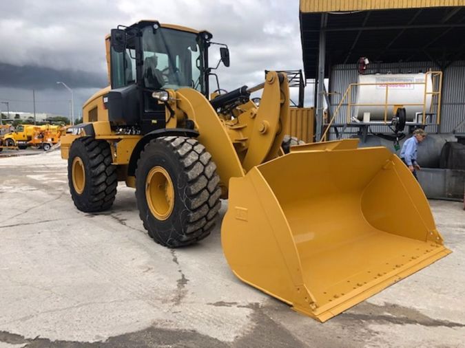 2017 CATERPILLAR 938M