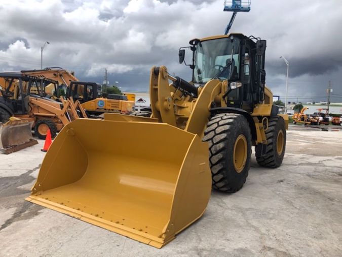 2017 CATERPILLAR 938M