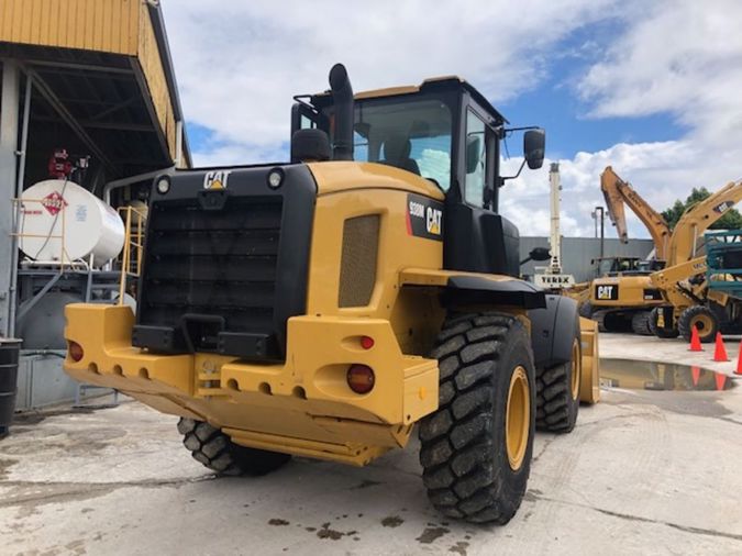 2017 CATERPILLAR 938M