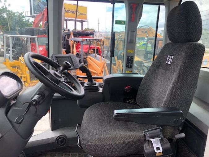 2017 CATERPILLAR 938M