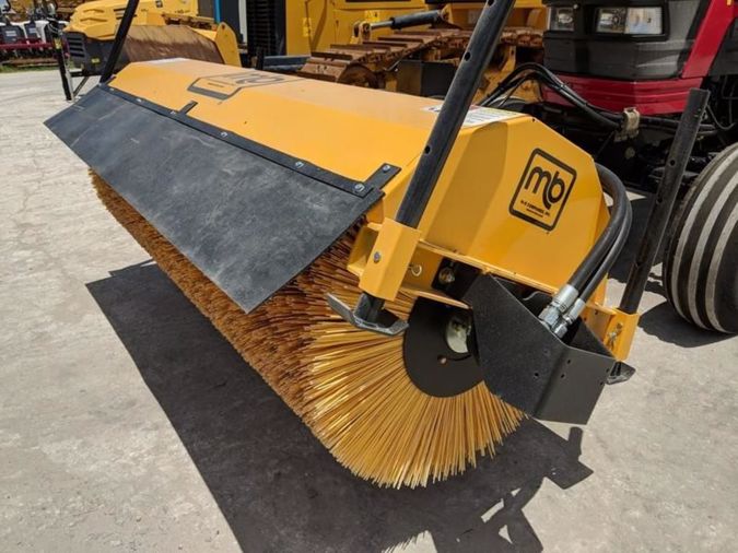 2018 MAHINDRA 5570