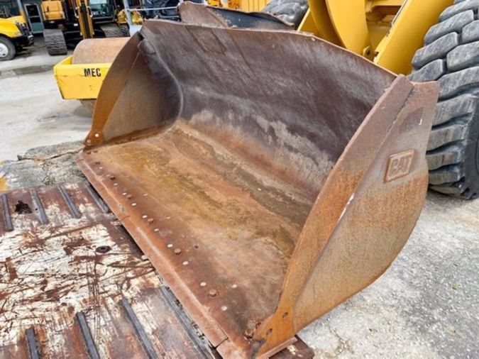2015 CATERPILLAR 930M