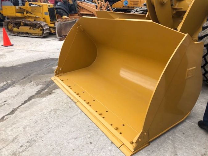2017 CATERPILLAR 938M