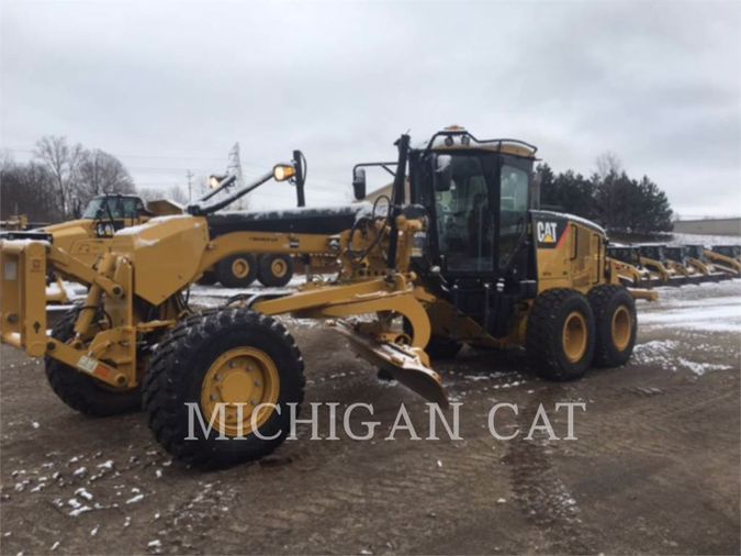 2010 CATERPILLAR 140M