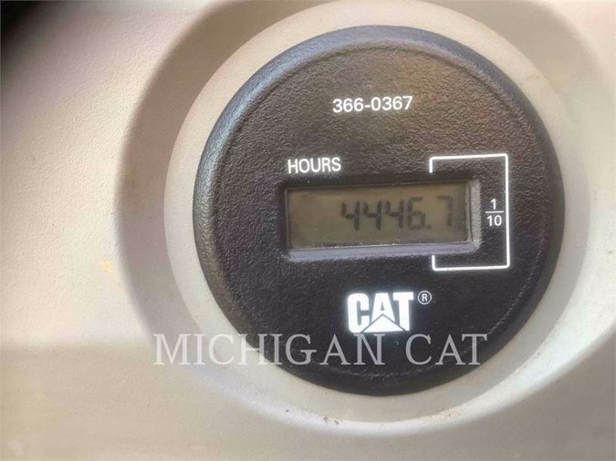 2015 CATERPILLAR 329