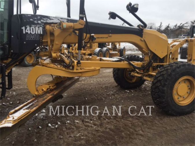2010 CATERPILLAR 140M