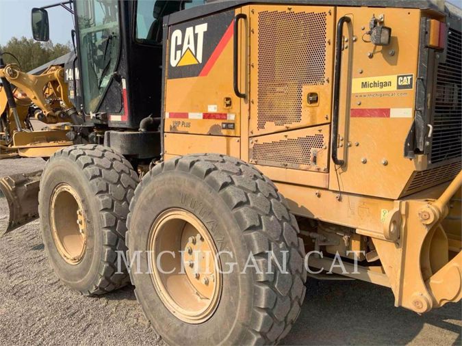 2010 CATERPILLAR 140M